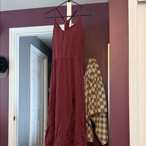 Women's Sleeveless V-Neck Burgundy Maxi Dress